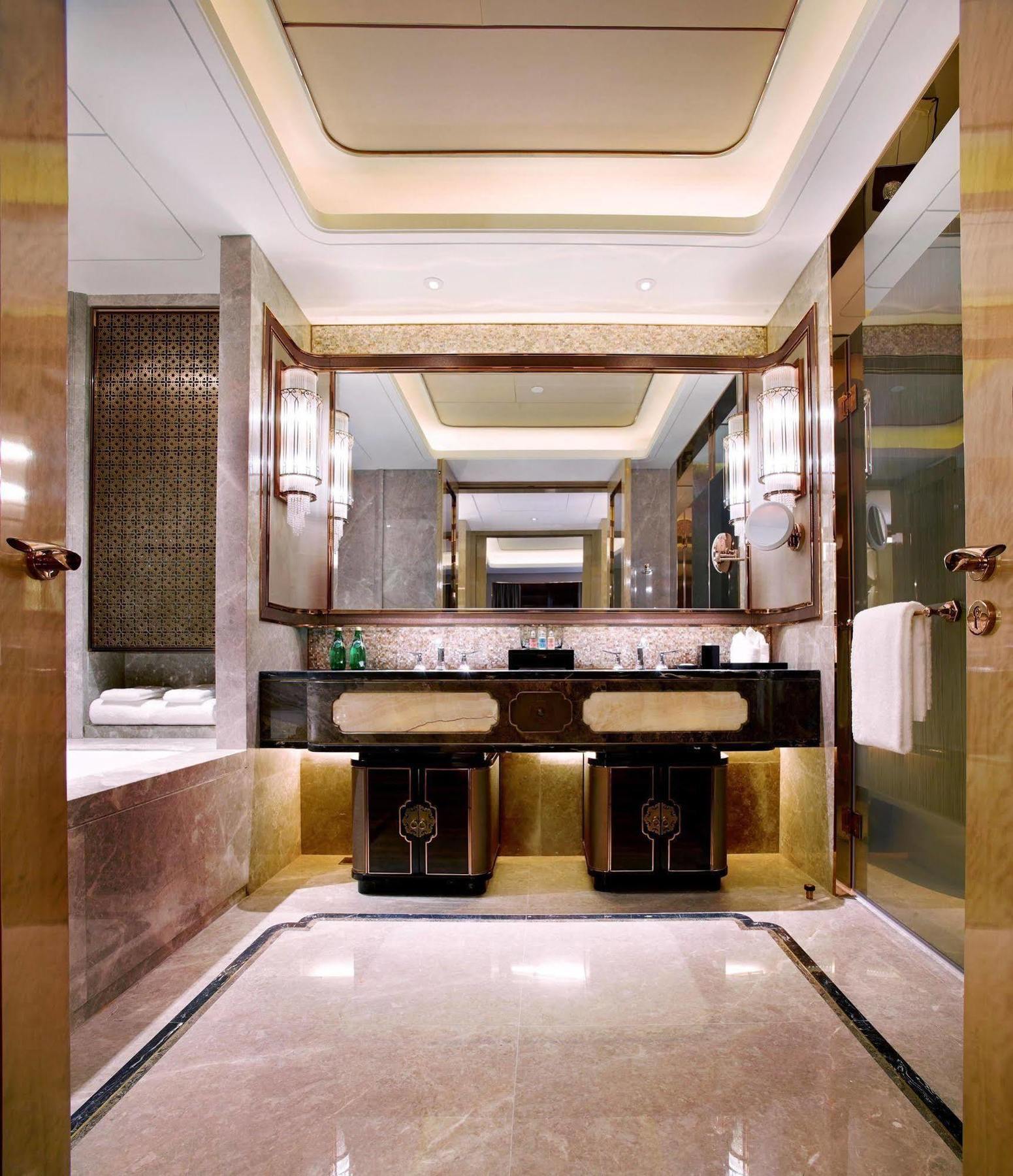 Wanda Vista Hohhot Hotel Buitenkant foto
